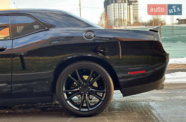 Купе Dodge Challenger 2016 в Киеве