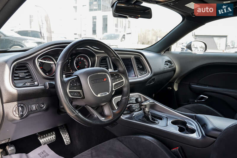 Купе Dodge Challenger 2019 в Черновцах
