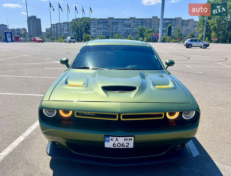 Купе Dodge Challenger 2022 в Киеве