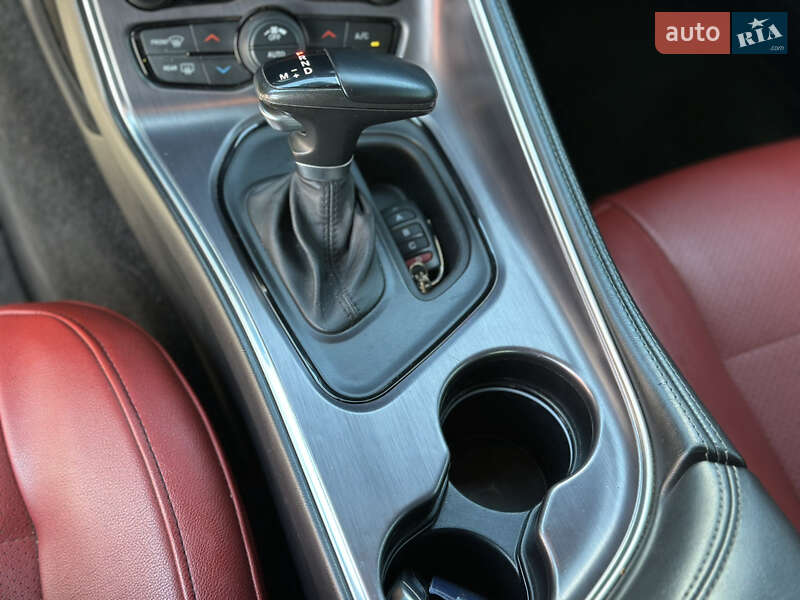 Купе Dodge Challenger 2014 в Києві