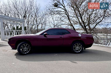 Купе Dodge Challenger 2017 в 