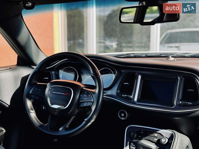 Купе Dodge Challenger 2018 в Одессе фото 33 Купе Dodge Challenger 2018 в Одессе