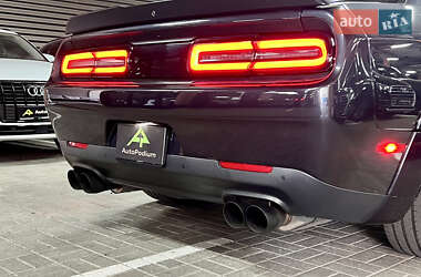 Купе Dodge Challenger 2016 в 