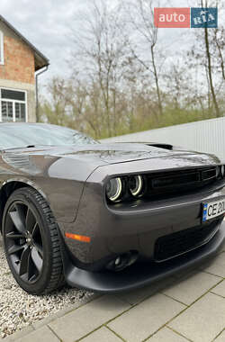 Купе Dodge Challenger 2021 в 