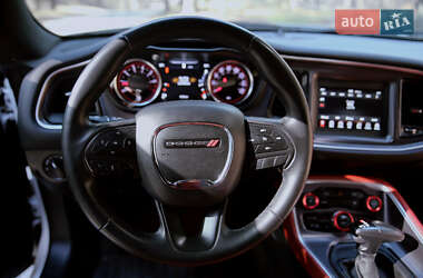 Купе Dodge Challenger 2018 в 