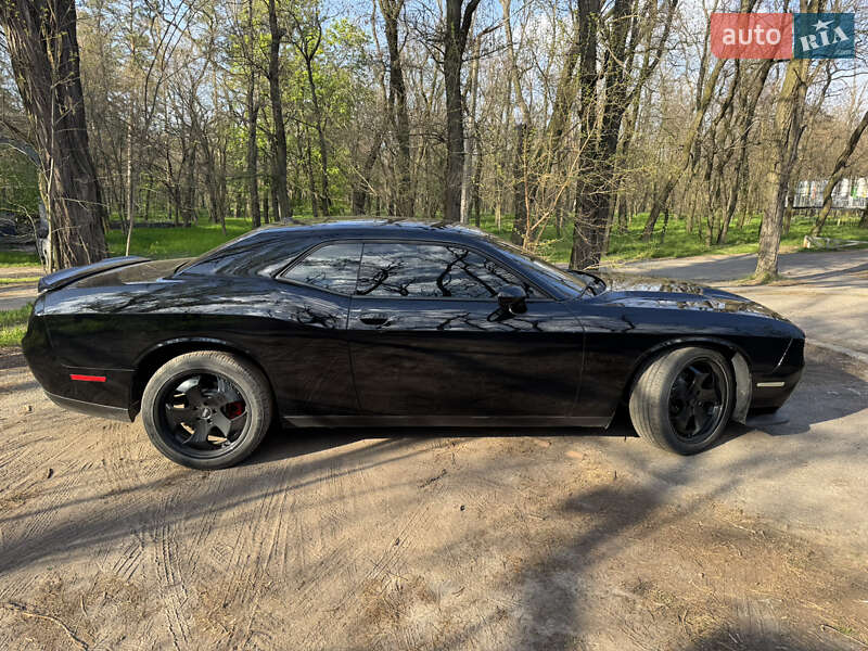 Купе Dodge Challenger 2018 в Кременчуге