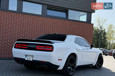 Купе Dodge Challenger 2018 в 