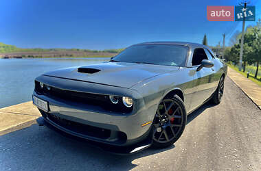 Купе Dodge Challenger 2018 в 