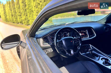 Купе Dodge Challenger 2018 в 