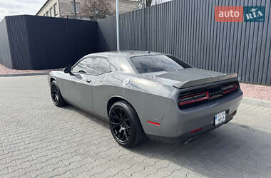 Купе Dodge Challenger 2018 в 