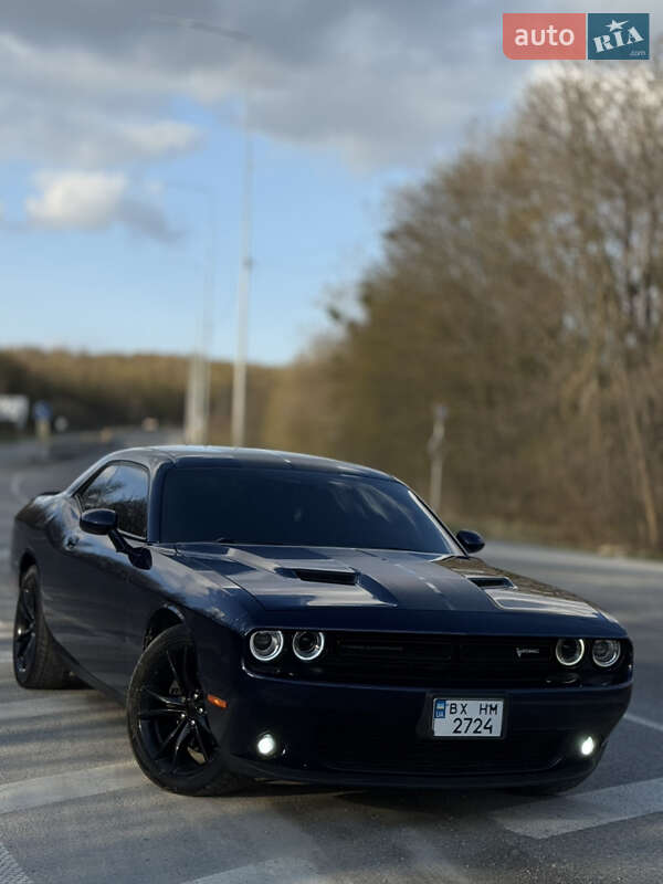 Купе Dodge Challenger 2016 в Каменец-Подольском фото 15 Купе Dodge Challenger 2016 в Каменец-Подольском