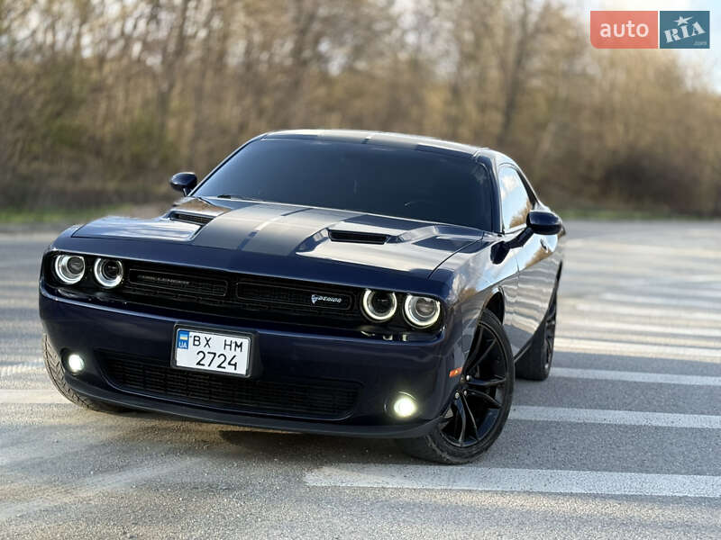 Купе Dodge Challenger 2016 в Каменец-Подольском фото 21 Купе Dodge Challenger 2016 в Каменец-Подольском