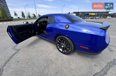 Dodge Challenger 2020