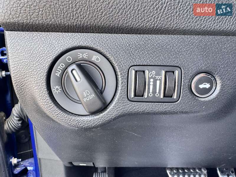 Купе Dodge Challenger 2020 в Киеве