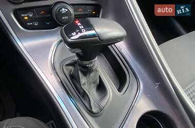 Купе Dodge Challenger 2017 в 