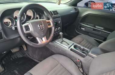Купе Dodge Challenger 2013 в 