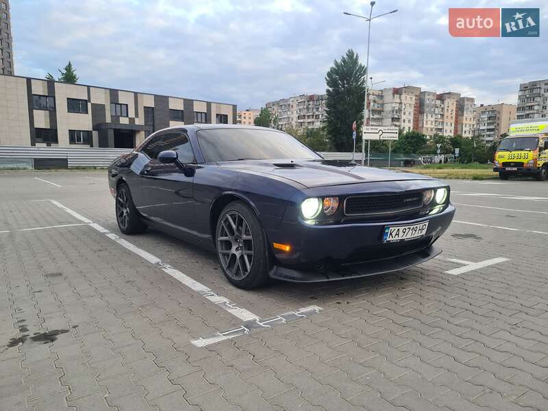 Dodge Challenger 2013
