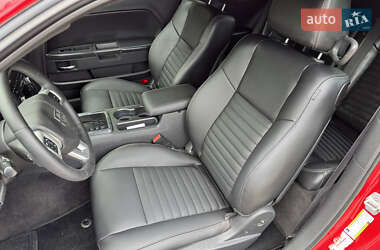 Купе Dodge Challenger 2011 в 