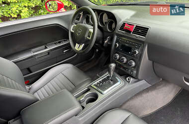 Купе Dodge Challenger 2011 в 