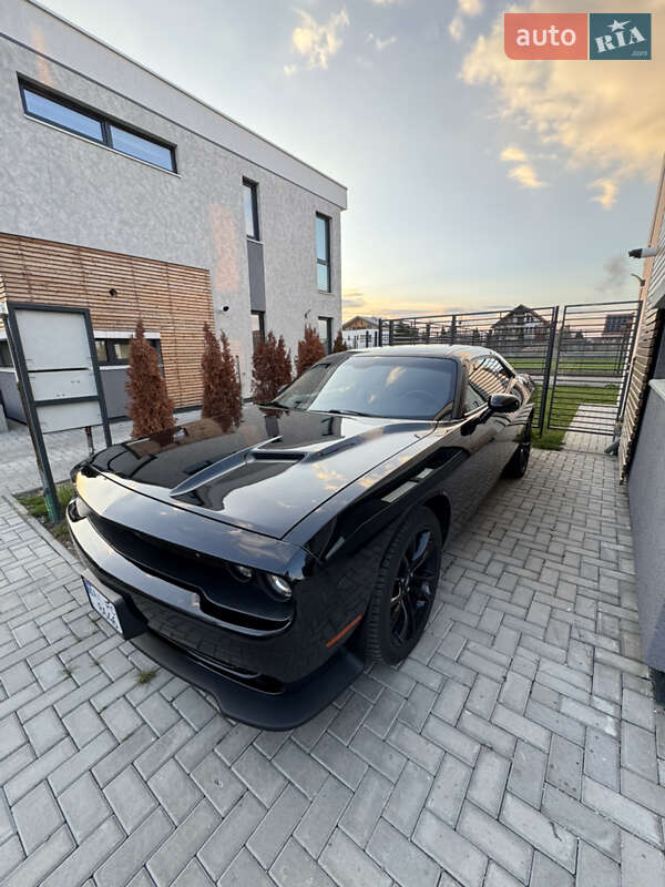 Купе Dodge Challenger 2018 в Одессе