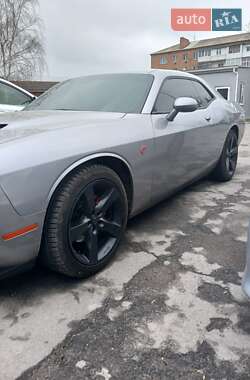 Купе Dodge Challenger 2016 в 