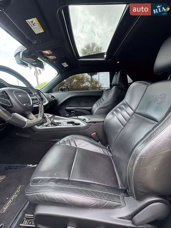 Купе Dodge Challenger 2019 в Тернополе