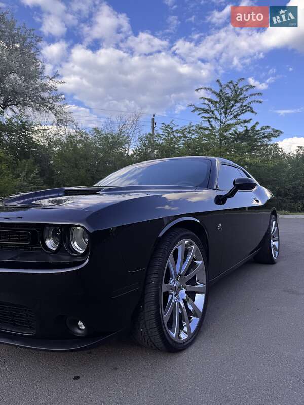 Купе Dodge Challenger 2015 в Одесі