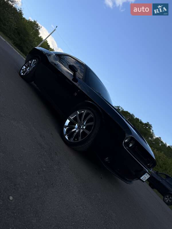 Купе Dodge Challenger 2015 в Одесі