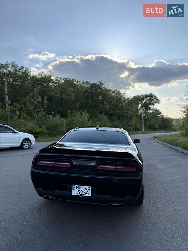 Купе Dodge Challenger 2015 в Одесі
