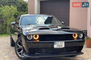 Купе Dodge Challenger 2018 в 
