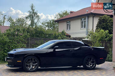Купе Dodge Challenger 2018 в 