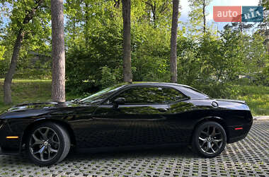 Купе Dodge Challenger 2018 в 