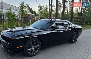 Купе Dodge Challenger 2018 в 