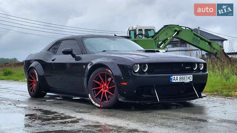 Купе Dodge Challenger 2018 в Киеве