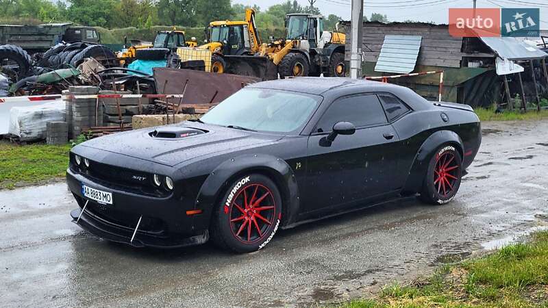 Купе Dodge Challenger 2018 в Киеве