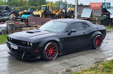 Купе Dodge Challenger 2018 в 