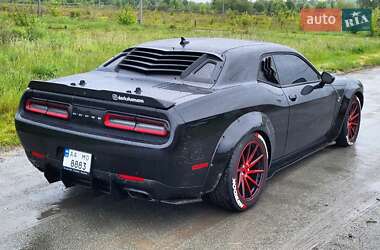 Купе Dodge Challenger 2018 в 