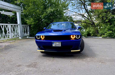 Купе Dodge Challenger 2019 в 