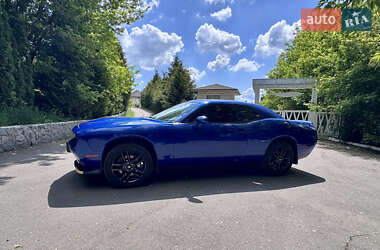 Купе Dodge Challenger 2019 в 