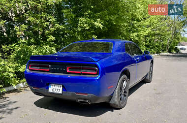 Купе Dodge Challenger 2019 в 