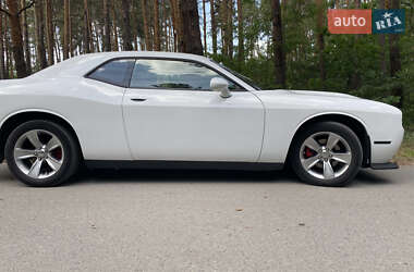 Купе Dodge Challenger 2018 в 