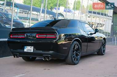 Купе Dodge Challenger 2017 в 