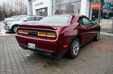 Купе Dodge Challenger 2019 в 