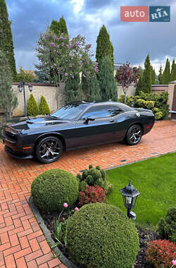 Купе Dodge Challenger 2017 в Києві