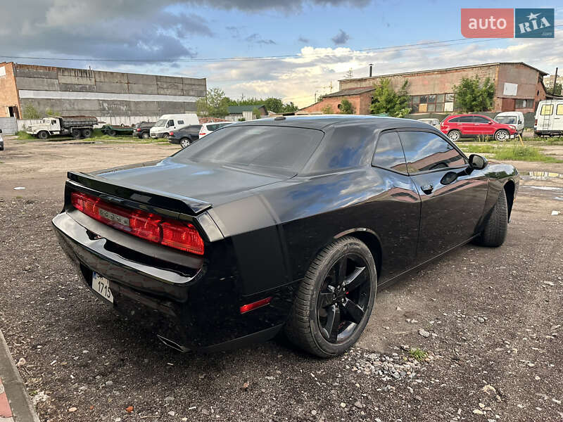 Купе Dodge Challenger 2014 в Ніжині