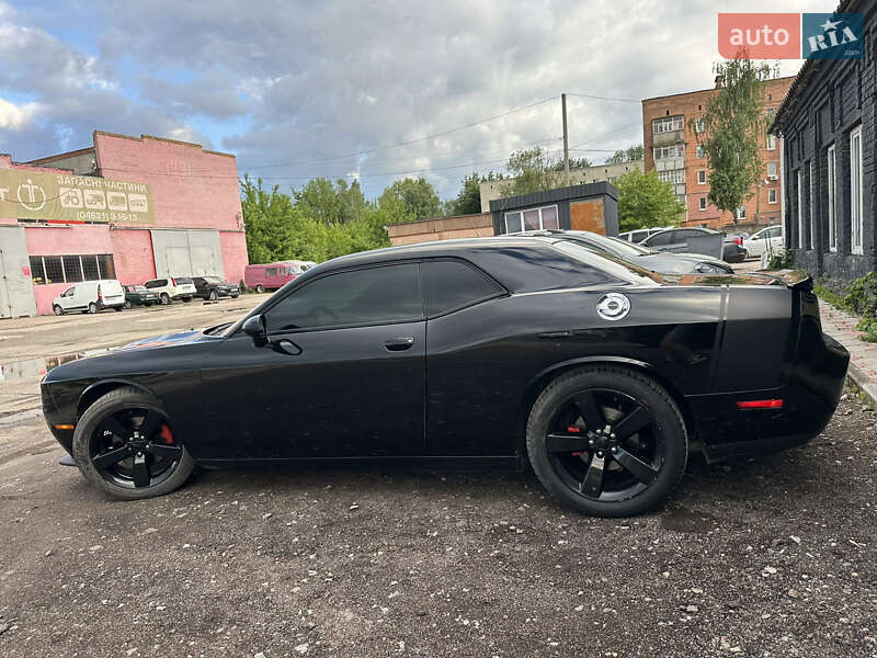 Купе Dodge Challenger 2014 в Ніжині