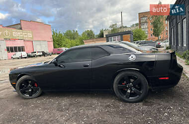 Купе Dodge Challenger 2014 в 