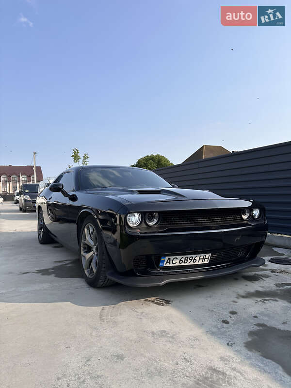 Купе Dodge Challenger 2015 в Луцьку фото 3 Купе Dodge Challenger 2015 в Луцьку
