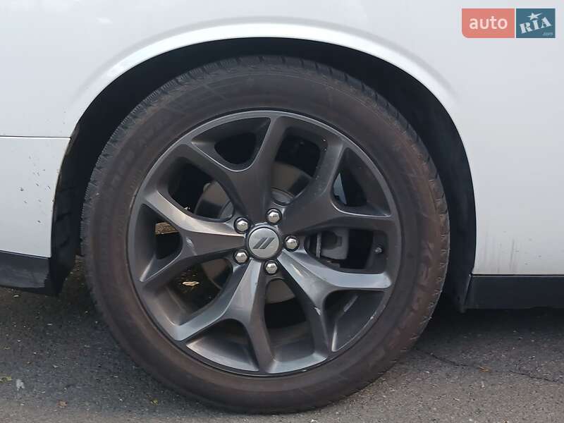 Купе Dodge Challenger 2019 в Киеве