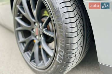 Купе Dodge Challenger 2019 в 